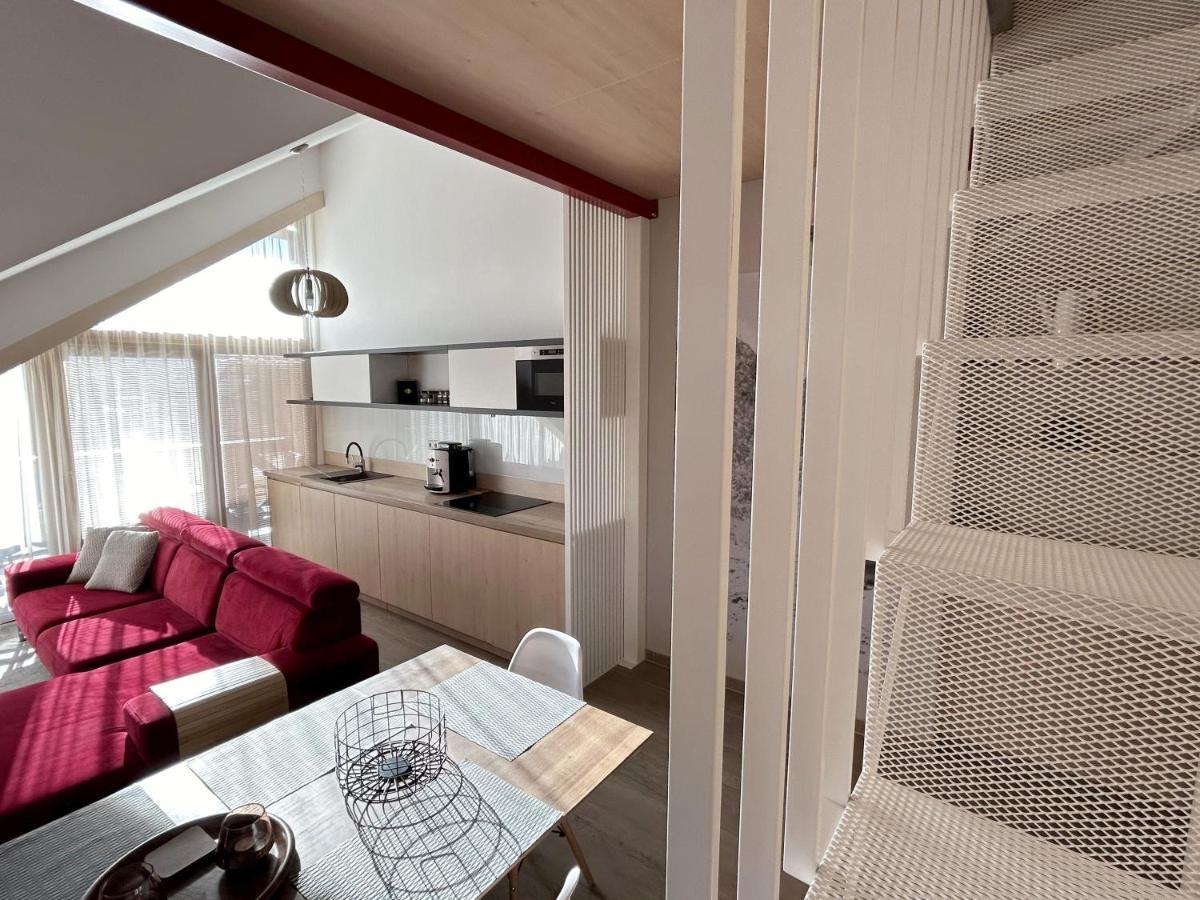 Moderny Apartman Swen S 2 Terasami ตาตรันสกา ลอมนีจา ภายนอก รูปภาพ