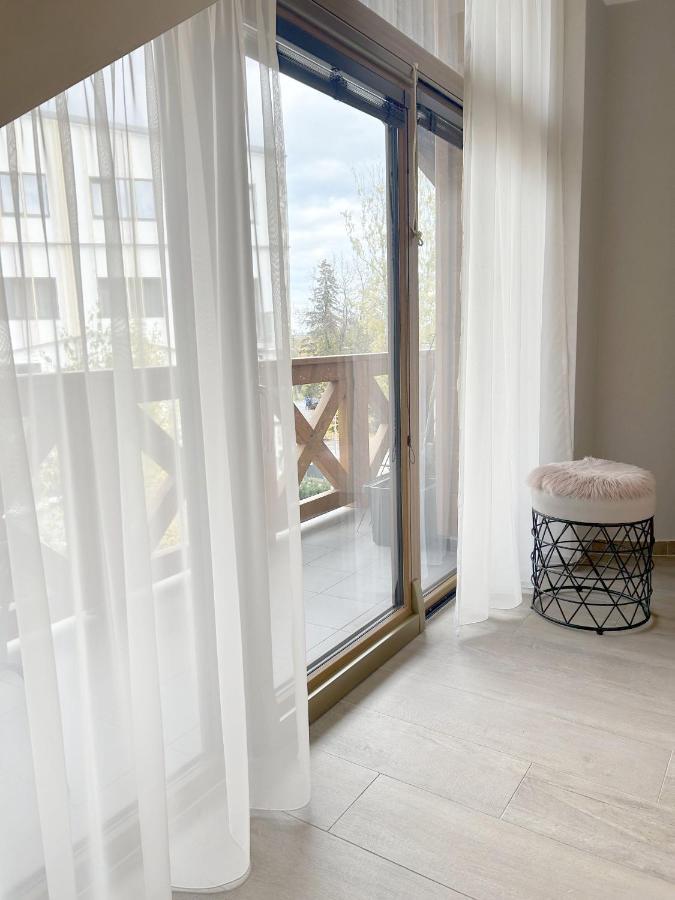 Moderny Apartman Swen S 2 Terasami ตาตรันสกา ลอมนีจา ภายนอก รูปภาพ