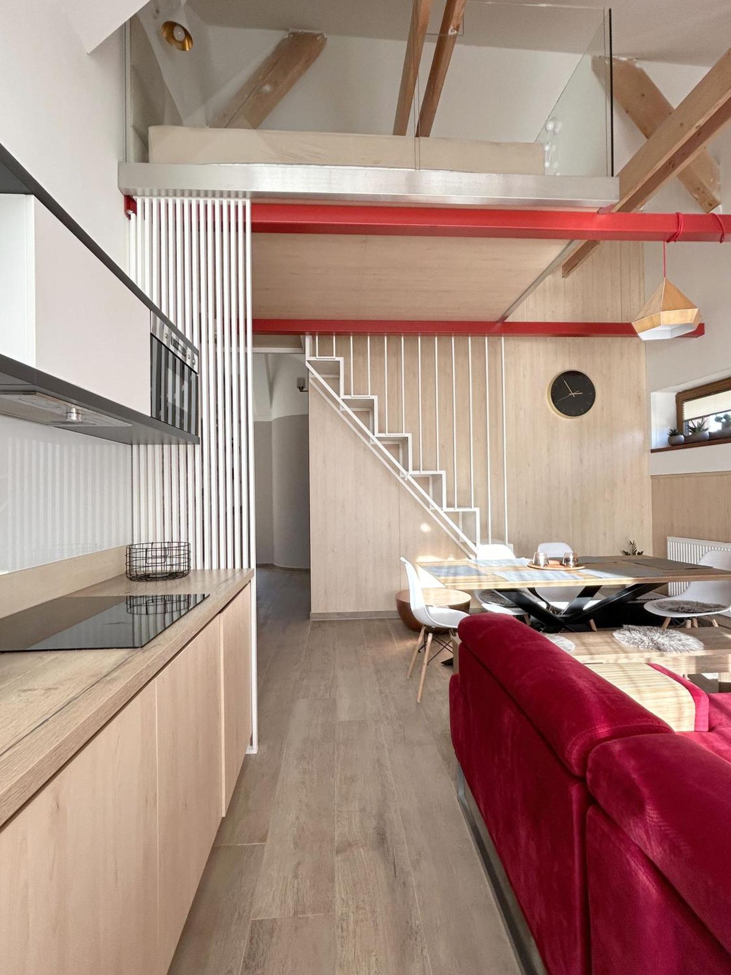 Moderny Apartman Swen S 2 Terasami ตาตรันสกา ลอมนีจา ภายนอก รูปภาพ