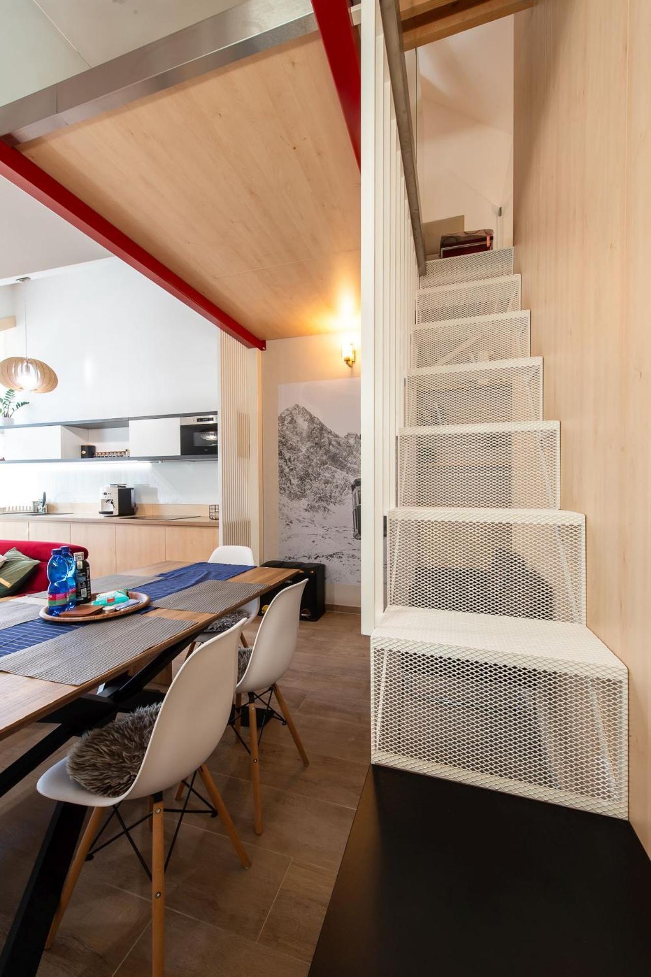 Moderny Apartman Swen S 2 Terasami ตาตรันสกา ลอมนีจา ภายนอก รูปภาพ